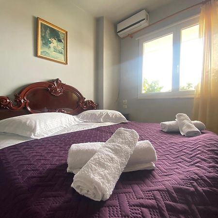 Stay The Night Shkodra Apartment City Centre Eksteriør bilde