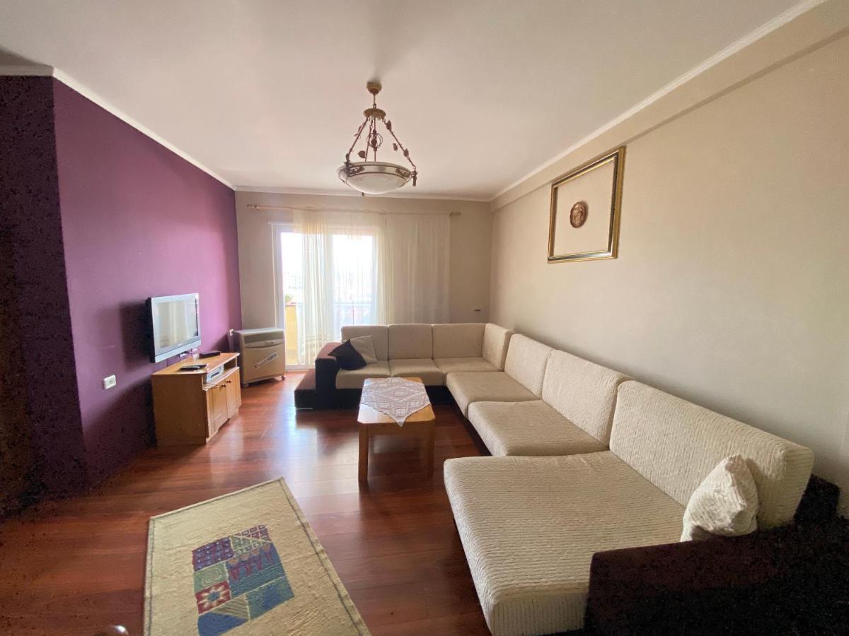 Stay The Night Shkodra Apartment City Centre Eksteriør bilde